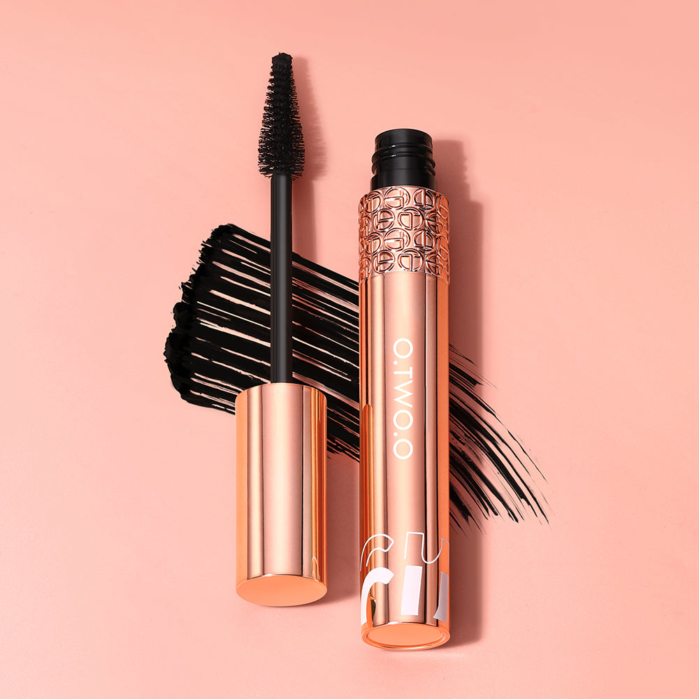 O.TWO.O Curly Ultra Bushy 5D Waterproof Mascara - 0.7g O.TWO.O