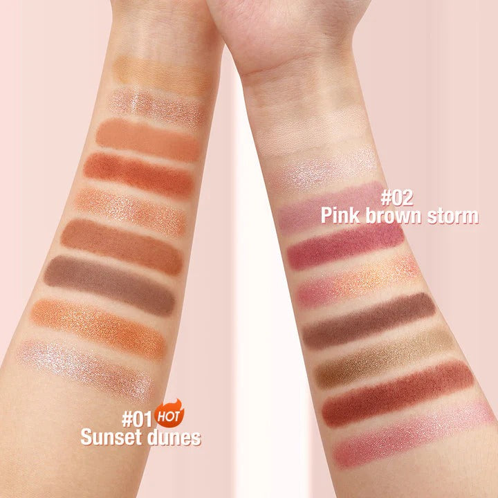 O.TWO.O Round Shape Eyeshadow Pallet O.TWO.O