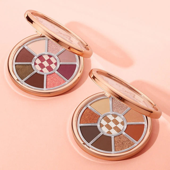O.TWO.O Round Shape Eyeshadow Pallet O.TWO.O