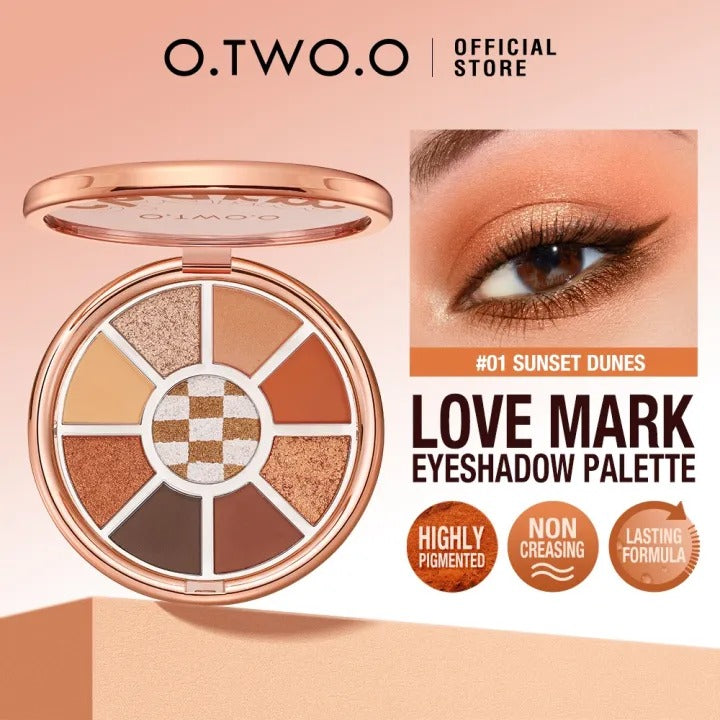 O.TWO.O Round Shape Eyeshadow Pallet O.TWO.O