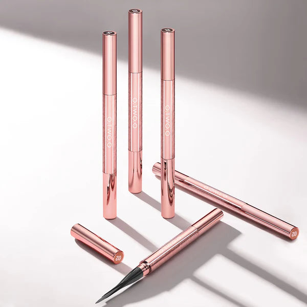 O.TWO.O Machete-shaped Smooth Long Lasting Eyebrow Pencil O.TWO.O