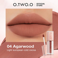 O.TWO.O Silky Smooth Moisturizing Lip Mud 04 Agarwood O.TWO.O