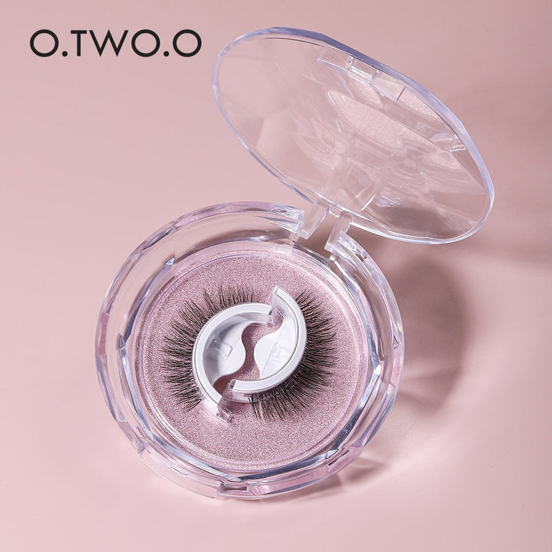 O.TWO.O Natural False Eyelashes O.TWO.O